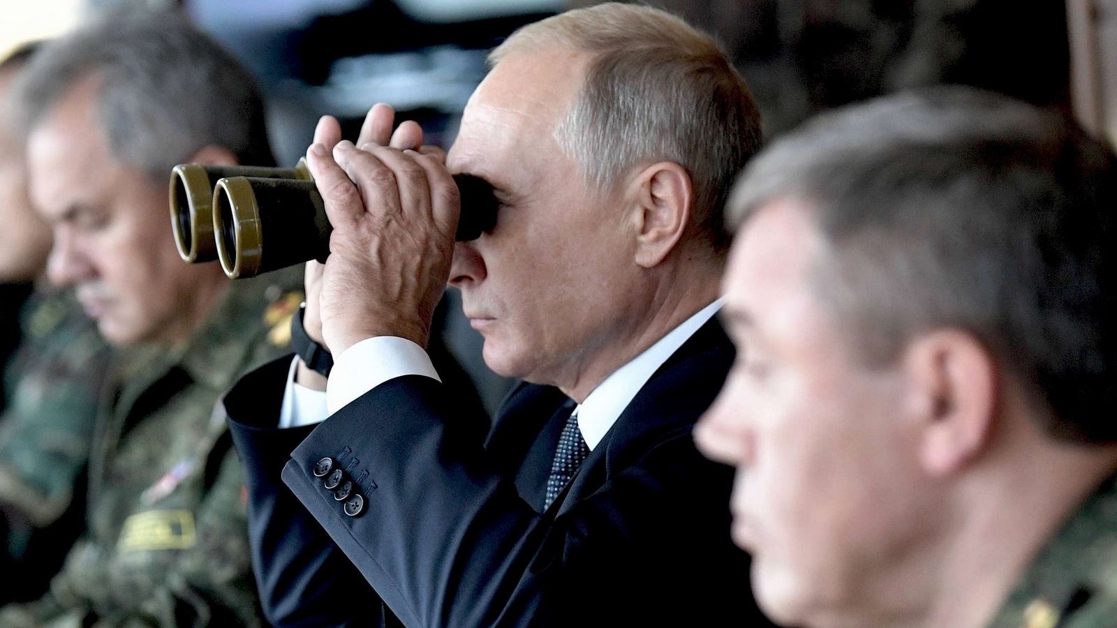 Vladimir Poutine visitant le terrain d'entraînement de Telemba, le 13 septembre 2018.

Numéro de reportage  : AP22247033_000010 
Auteurs  : Alexei Nikolsky/AP/SIPA