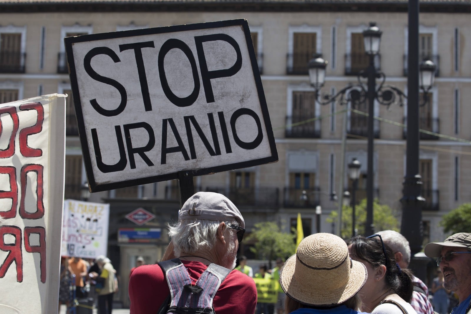 Écologistes espagnols manifestant à Madrid en juin 2019 pour la fermeture de centrales nucléaires et de mines d'uranium,
Auteurs  : Lito Lizana / SOPA Images/Sipa U/SIPA,
Numéro de reportage  : SIPAUSA30170312_000005.