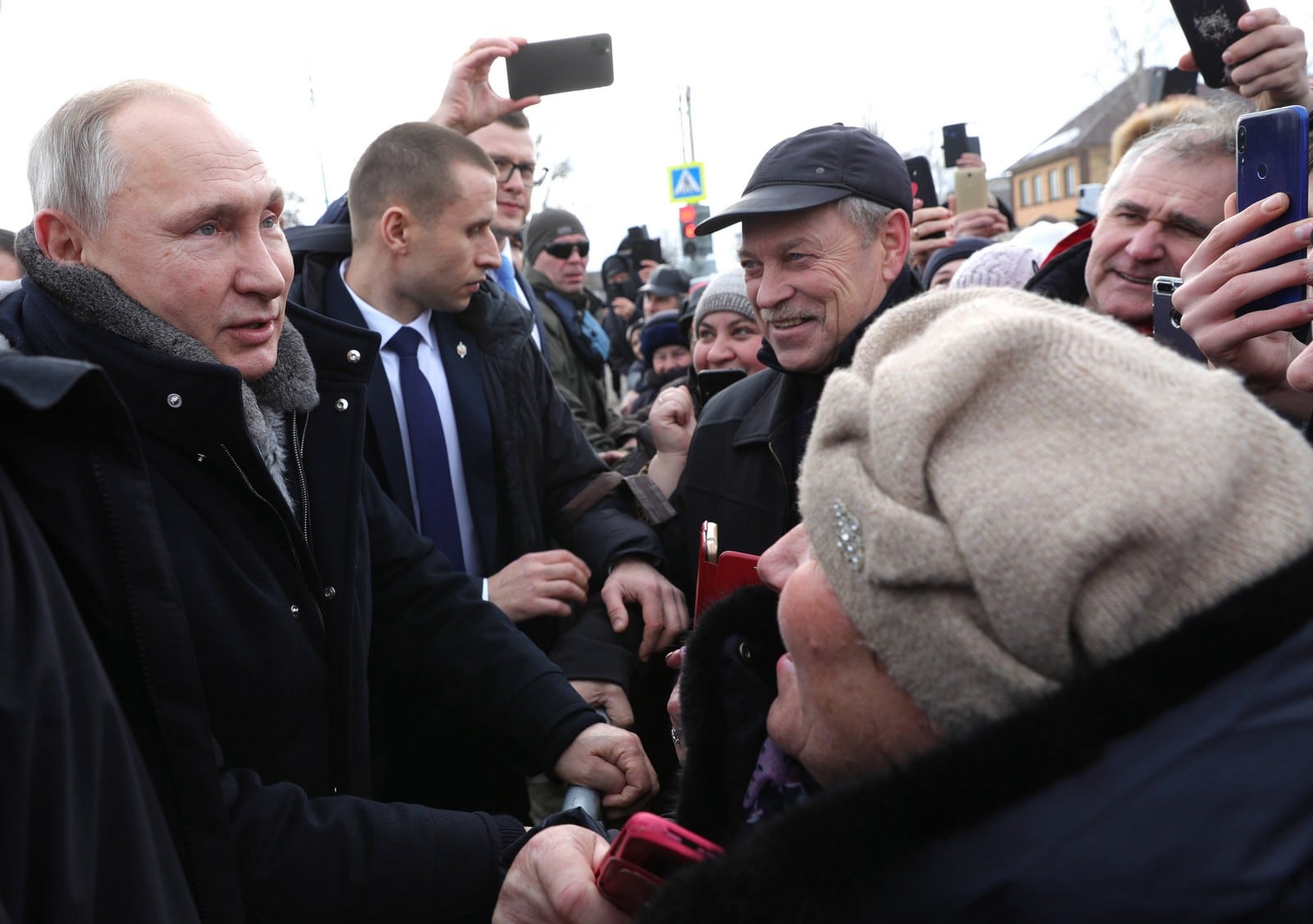 Entretien avec Frédéric Pons- Vladimir Poutine, au service de la Russie
