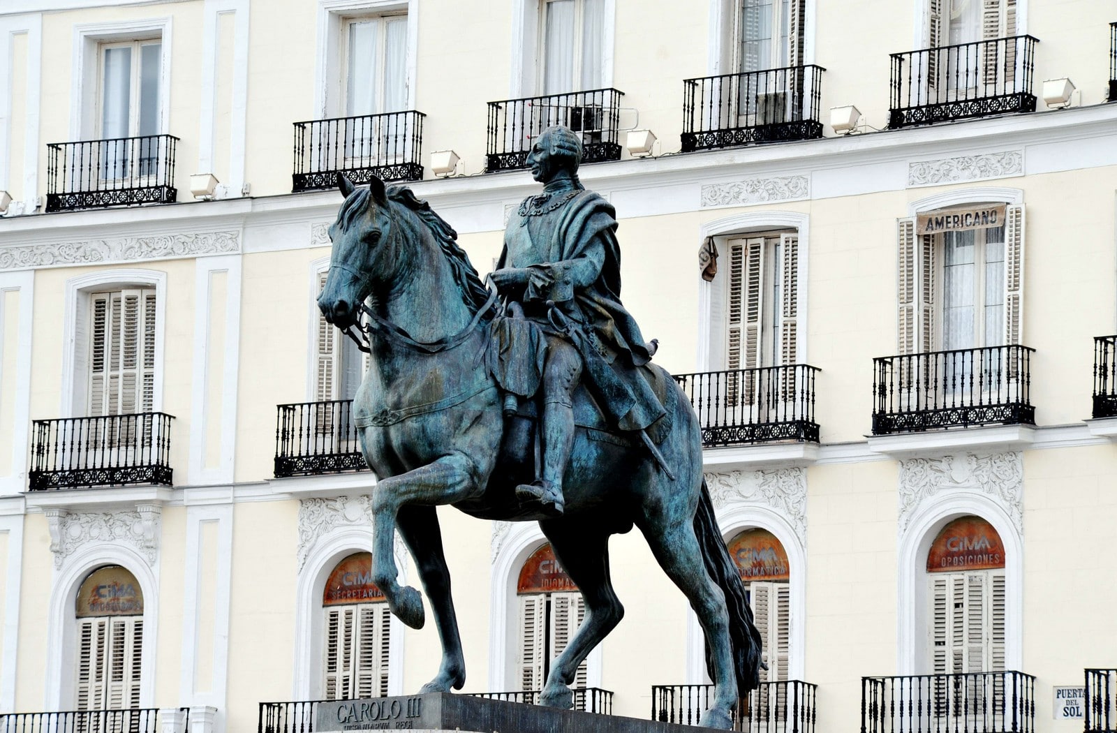 Statue équestre de Charles III, place de la Puerta del Sol, à Madrid,
Auteurs  : Chameleons Eye / Rex Fe/REX/SIPA,
Numéro de reportage  : REX40233320_000023.