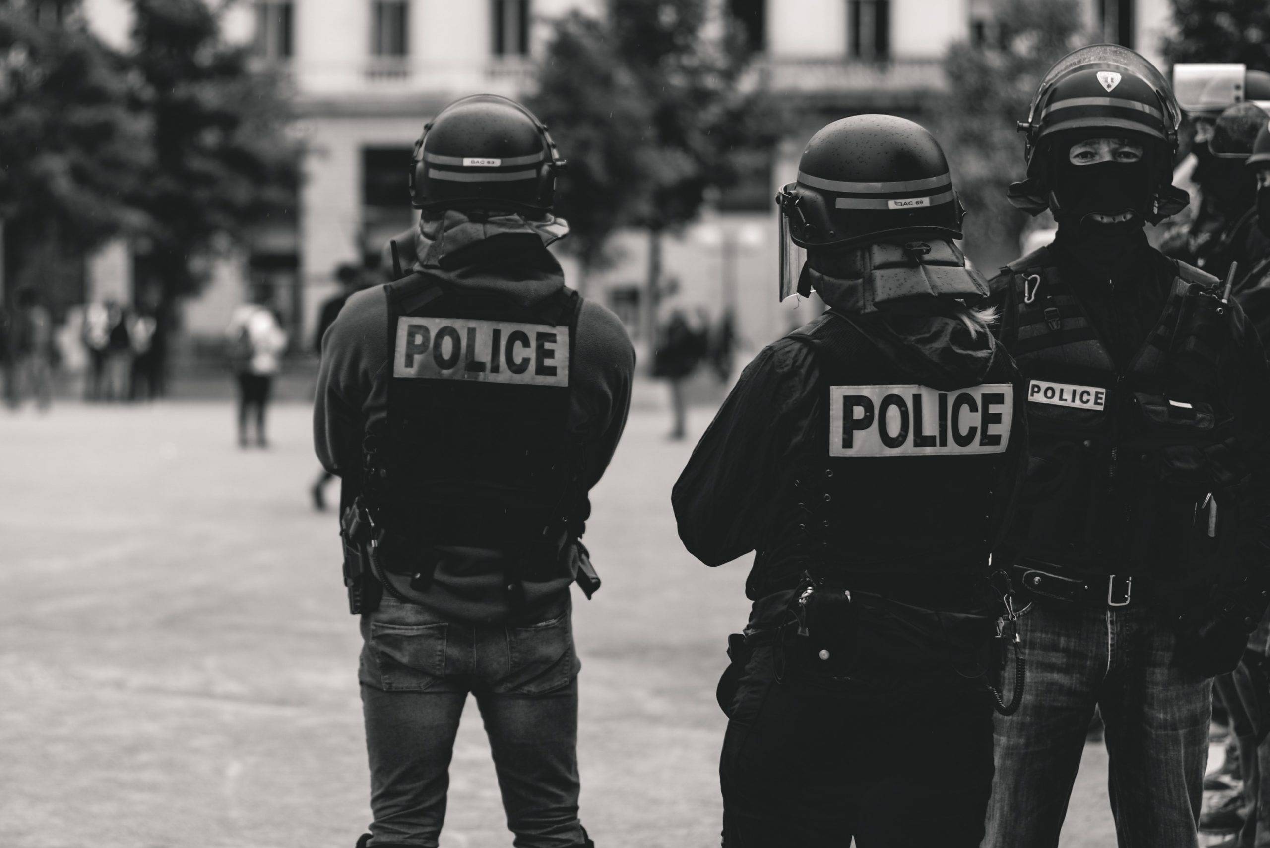 Policiers à Lyon (c) Unsplash