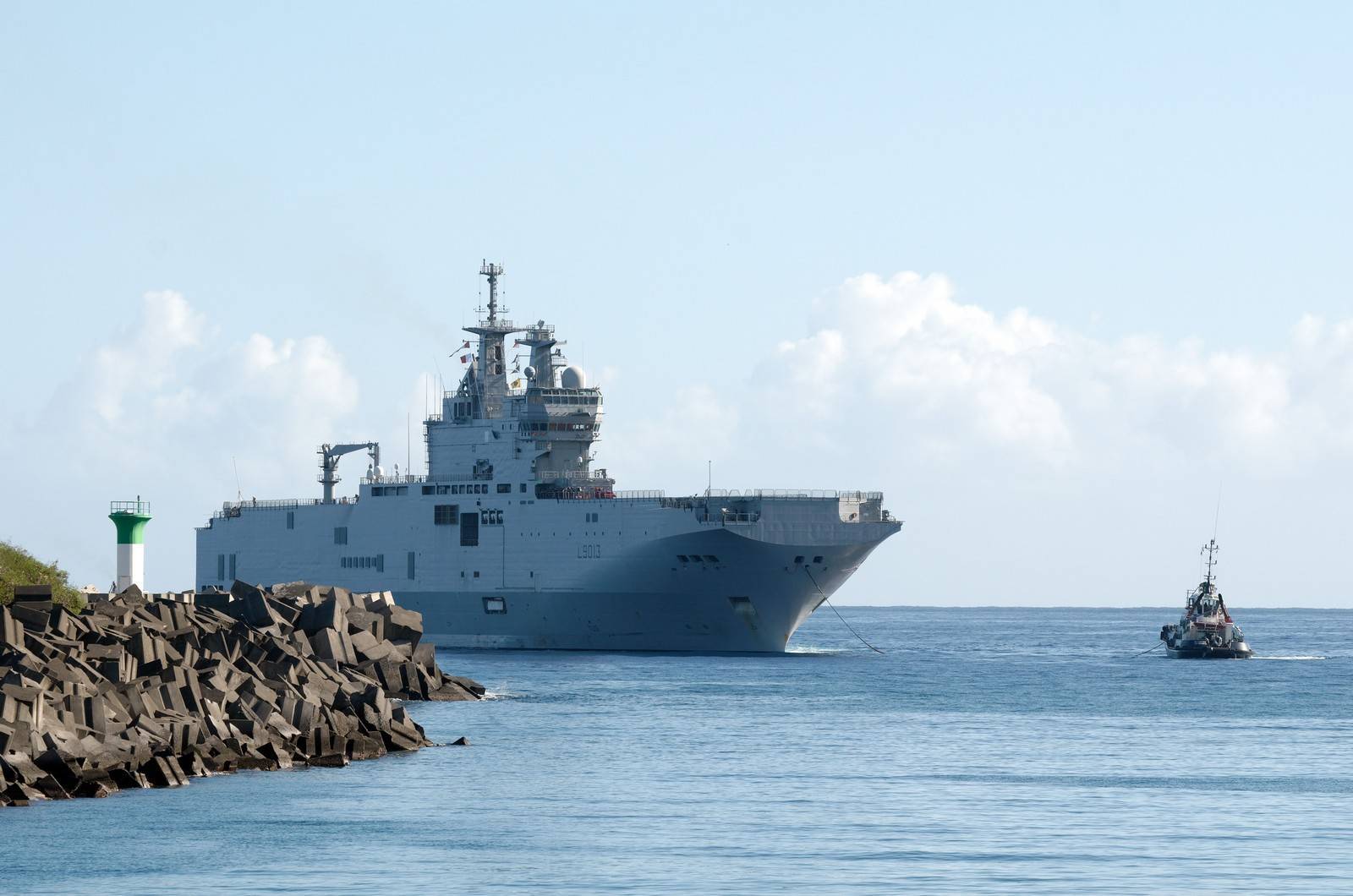 Navire français à La Réunion,
Auteurs  : VALERIE KOCH/SIPA,
Numéro de reportage  : 00955266_000009.