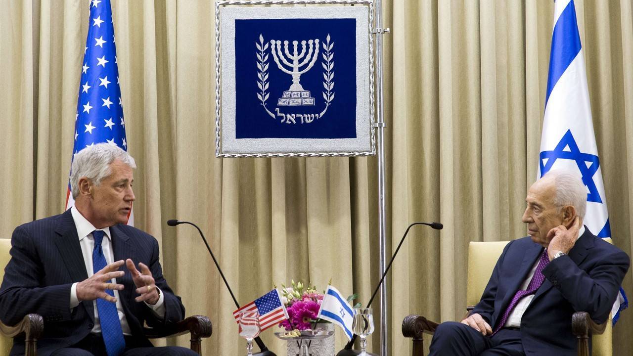 Le Secrétaire de la Défense américain Chuck Hagel et le président israélien Shimon Peres commémorant le jour de l'indépendance d'Israël, le 16 mai 2014. (c) Sipa  SIPAUSA30106881_000012