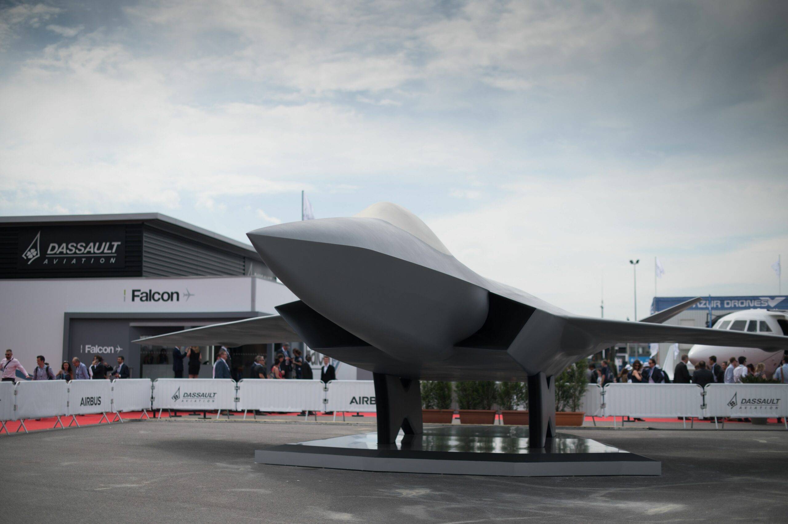 Maquette 1:1 du Dassault-Airbus SCAF (Le systÃ¨me de combat aÃ'rien du futur, (en anglais Future Combat Air System, FCAS)).

Salon international de l'aeronautique et de l'espace de Paris-Le Bourget, France, le 18 Juin 2019.

PARIS AIR SHOW 2019.
International Air and Space Show Paris-Le Bourget, France, June 18, 2019.
//04NICOLASMESSYASZ_2019_06_18b_2324a/1906182026/Credit:NICOLAS MESSYASZ/SIPA/1906182027