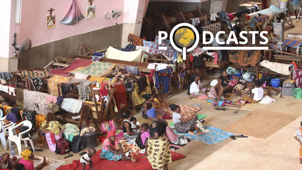 Réfugiés du Cabo Delgado dans une église (c) Sipa AP22330314_000011