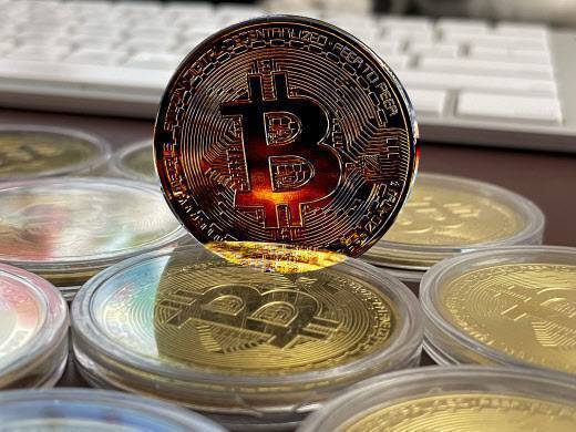 Photo by: STRF/STAR MAX/Hx 2021H/18/21 Bitcoin prices tumble on US crackdown reports./IPX/21108687559780//2104182114