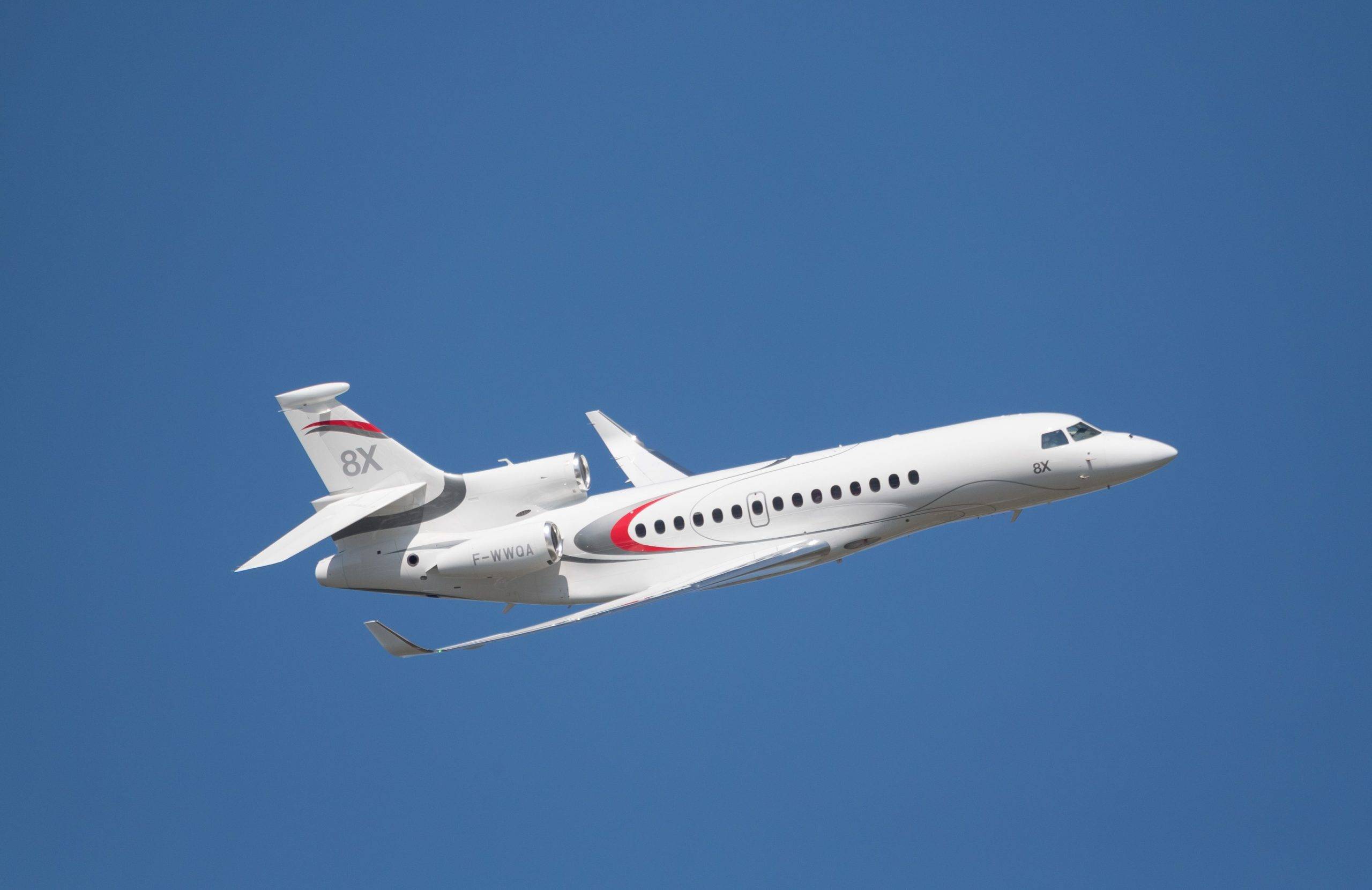 Le Falcon 8X qui sera équipé de la capacité universelle de guerre électronique, CUGE, pour l'armée française d'ici 2025