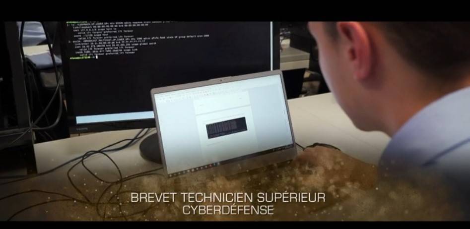 Entretien avec le colonel Eon Duval. Former au cyber, le BTS du lycée Saint-Cyr