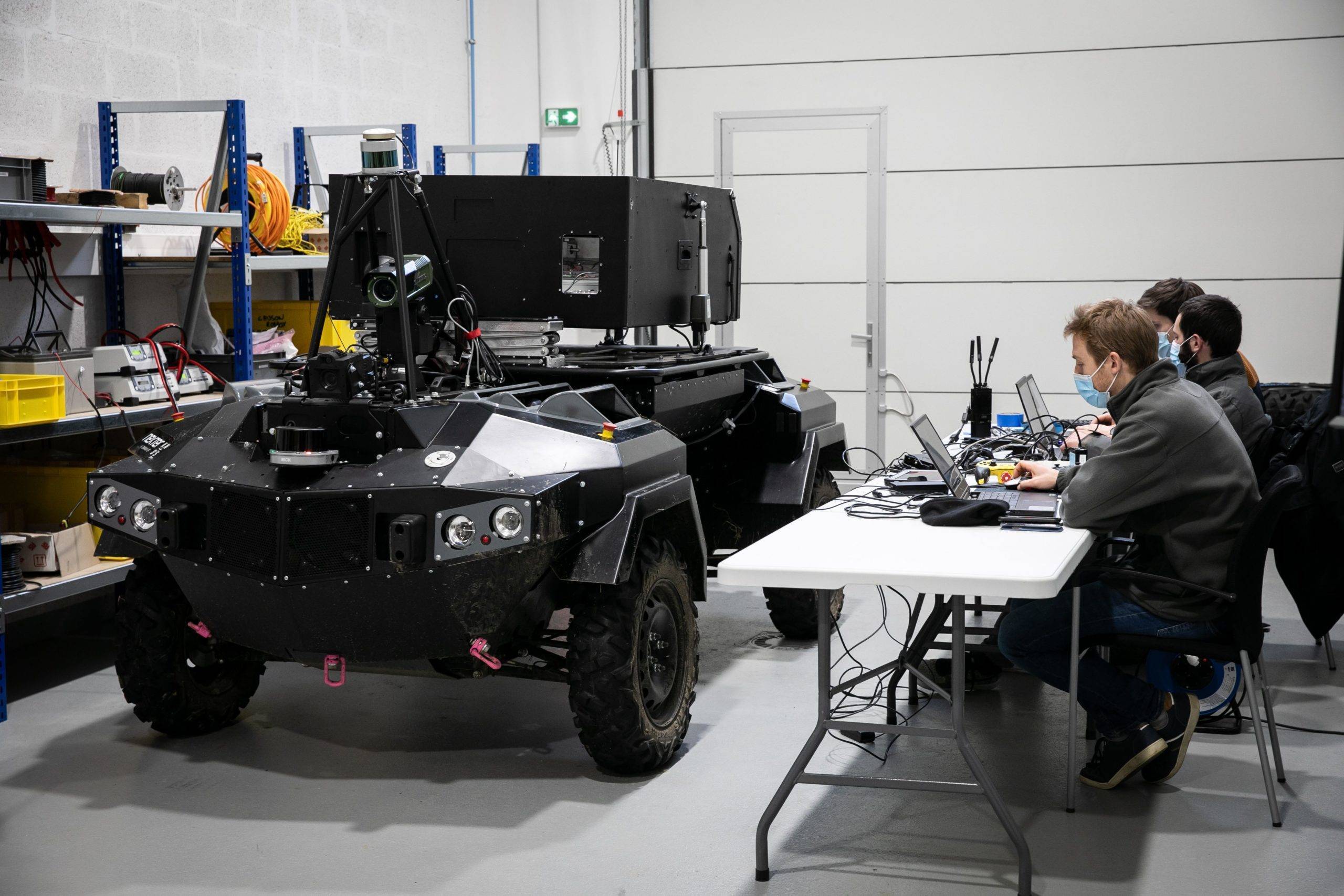 Recherche et developpement au sein de VEDECOM sur un vehicule autonome militaire de Nexter. Credit:ROMUALD MEIGNEUX/SIPA/2102191913