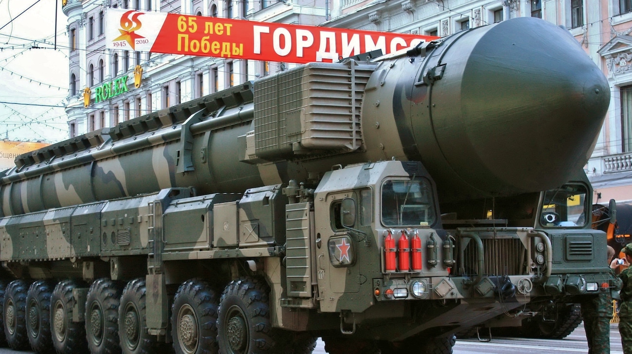 TEL de missile balistique intercontinental Topol-M en 2010. Ce missile est entré en service en 2009.
CC BY-SA 3.0 (Участник:Goodvint)