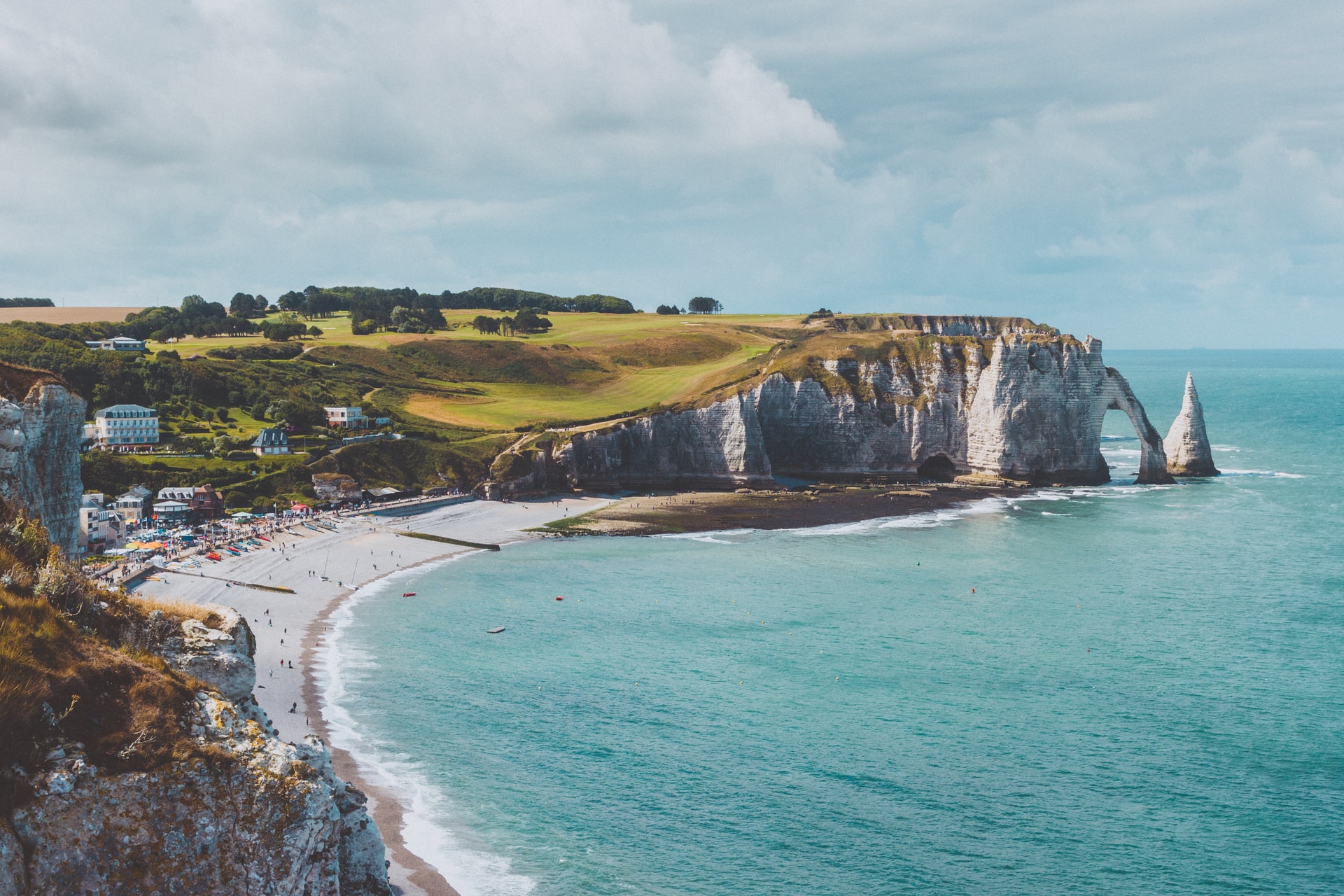 Les falaises d'Etretat (c) Unsplash