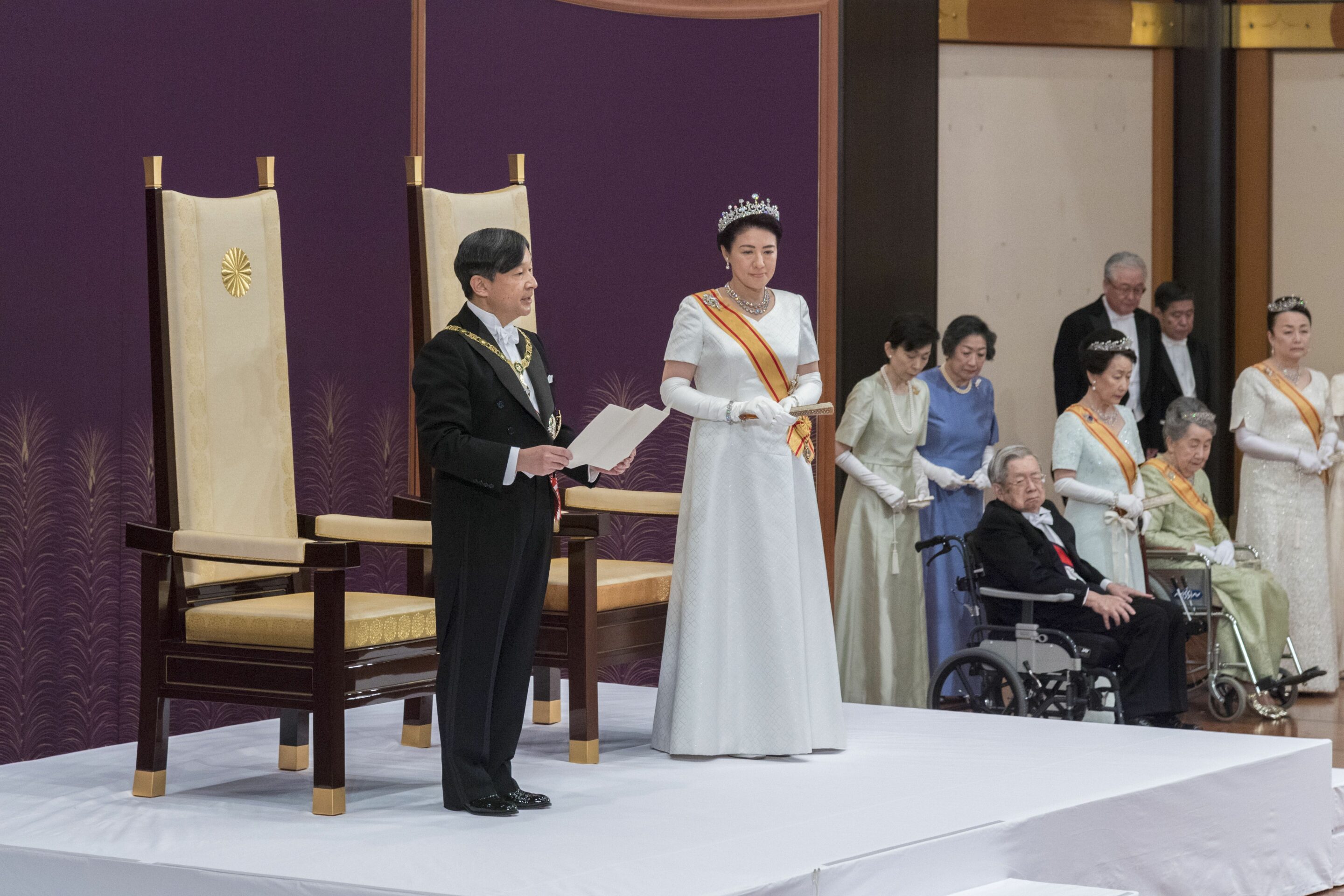 Le couple impérial lors de sa première audience après l'accession au trône de Naruhito
(C): Imperial House Agency/SIPA/1905010736