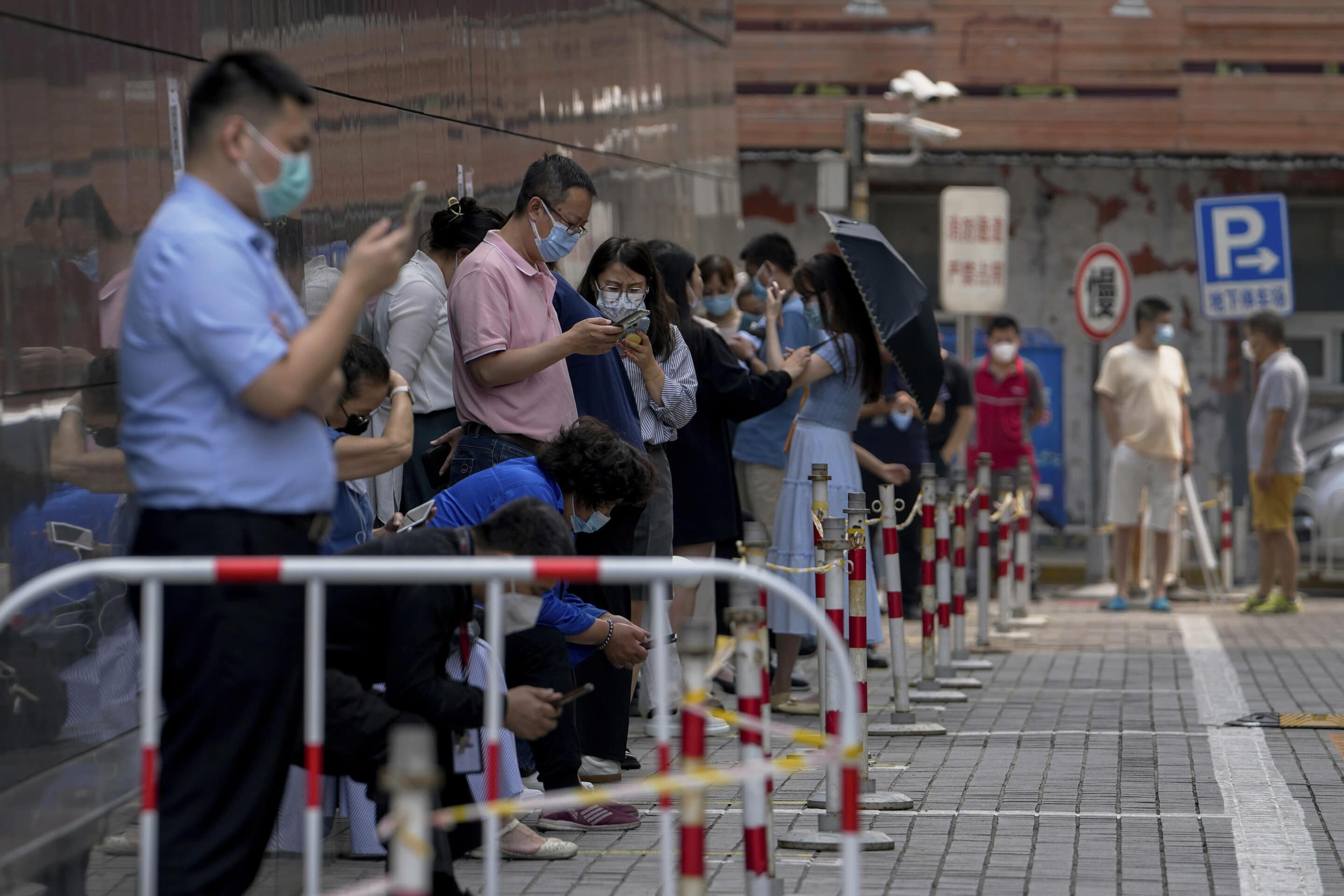 Une file pour des tests Covid de masse à Pékin
C: Andy Wong/SIPA