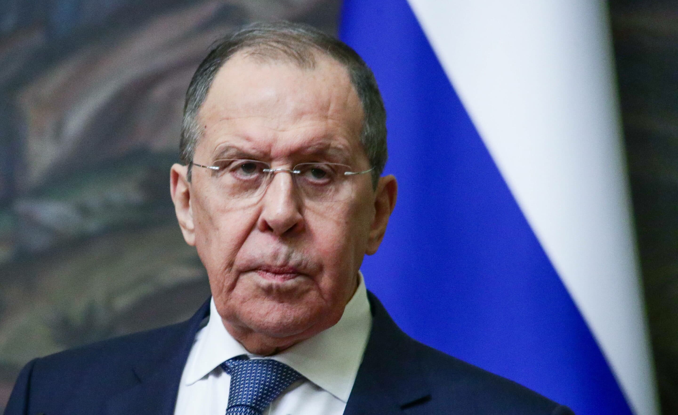 <i class='fa fa-lock' aria-hidden='true'></i> Serguei Lavrov, entretien à la BBC