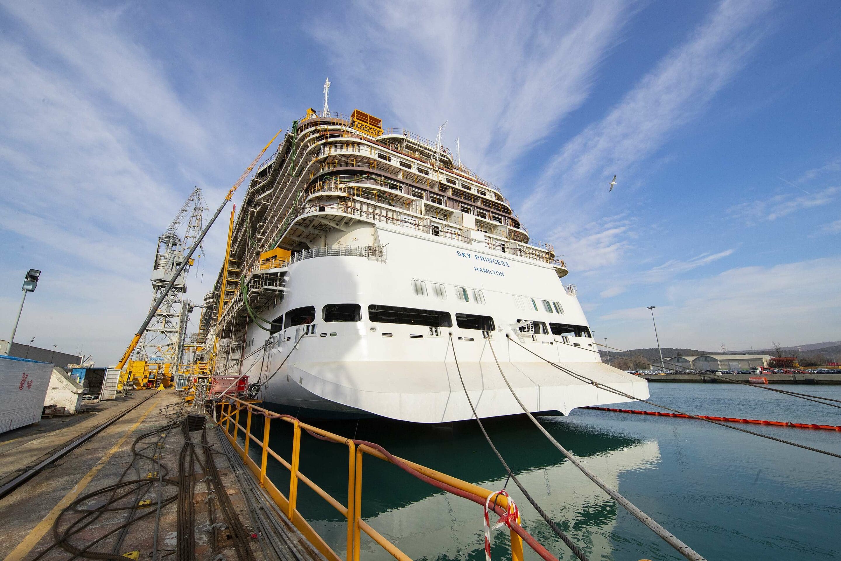 Princess Cruises présente l'avancement de trois nouveaux navires de la classe Royal, jeudi 14 février 2019 au chantier naval Fincantieri à Maonfalcone, en Italie. 
Crédits: Paolo Giovannini/AP Images