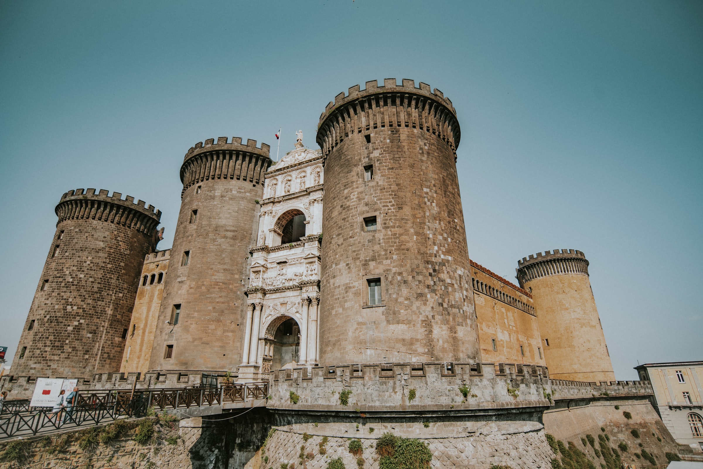 Castel dell’Ovo, Naples. Un palimpseste de l’histoire de la ville.
Crédits: Unsplashed