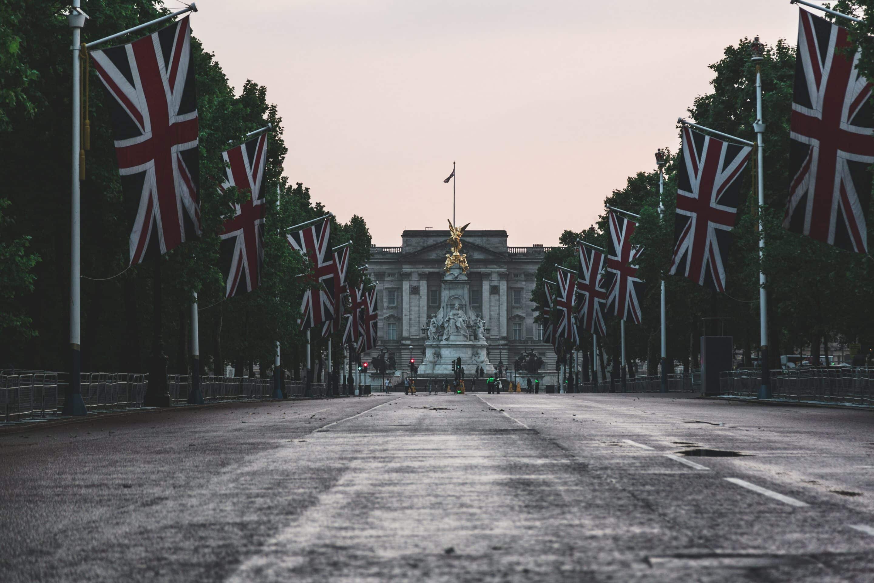 <i class='fa fa-lock' aria-hidden='true'></i> « Le Royaume-Uni reste différent du reste de l’Europe » – Entretien avec lord David Howell