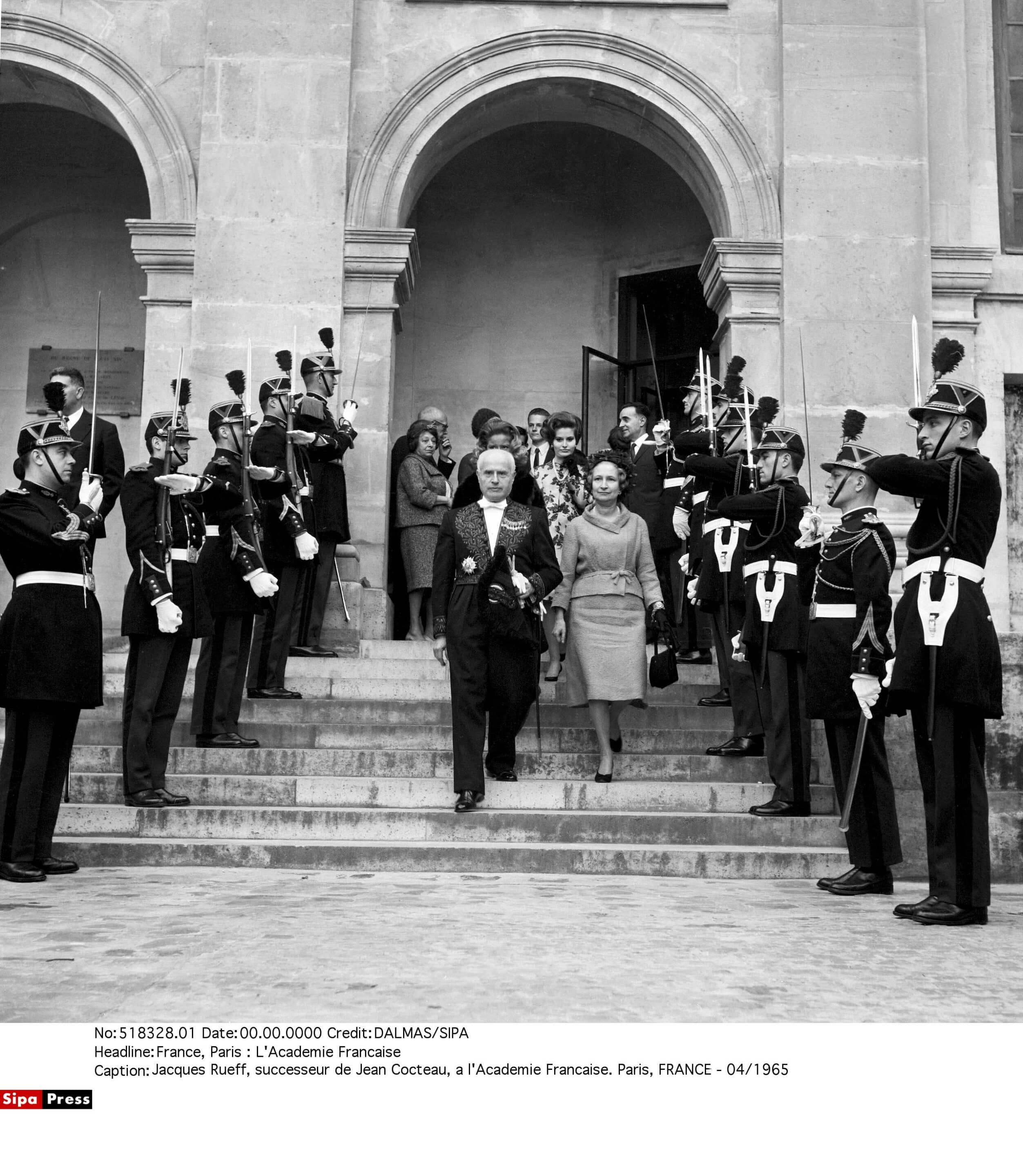 Jacques Rueff, successeur de Jean Cocteau, a l'Academie Francaise. Paris, FR    ANCE - 04/1965