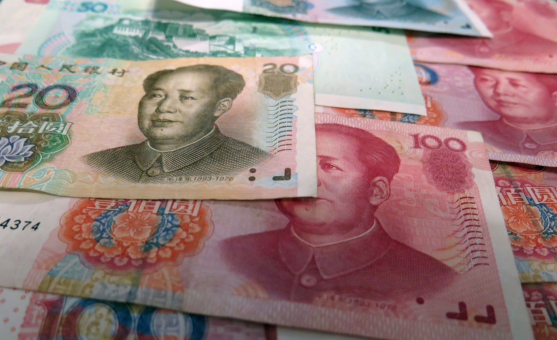 <i class='fa fa-lock' aria-hidden='true'></i> Dollar / renminbi : la guerre des monnaies