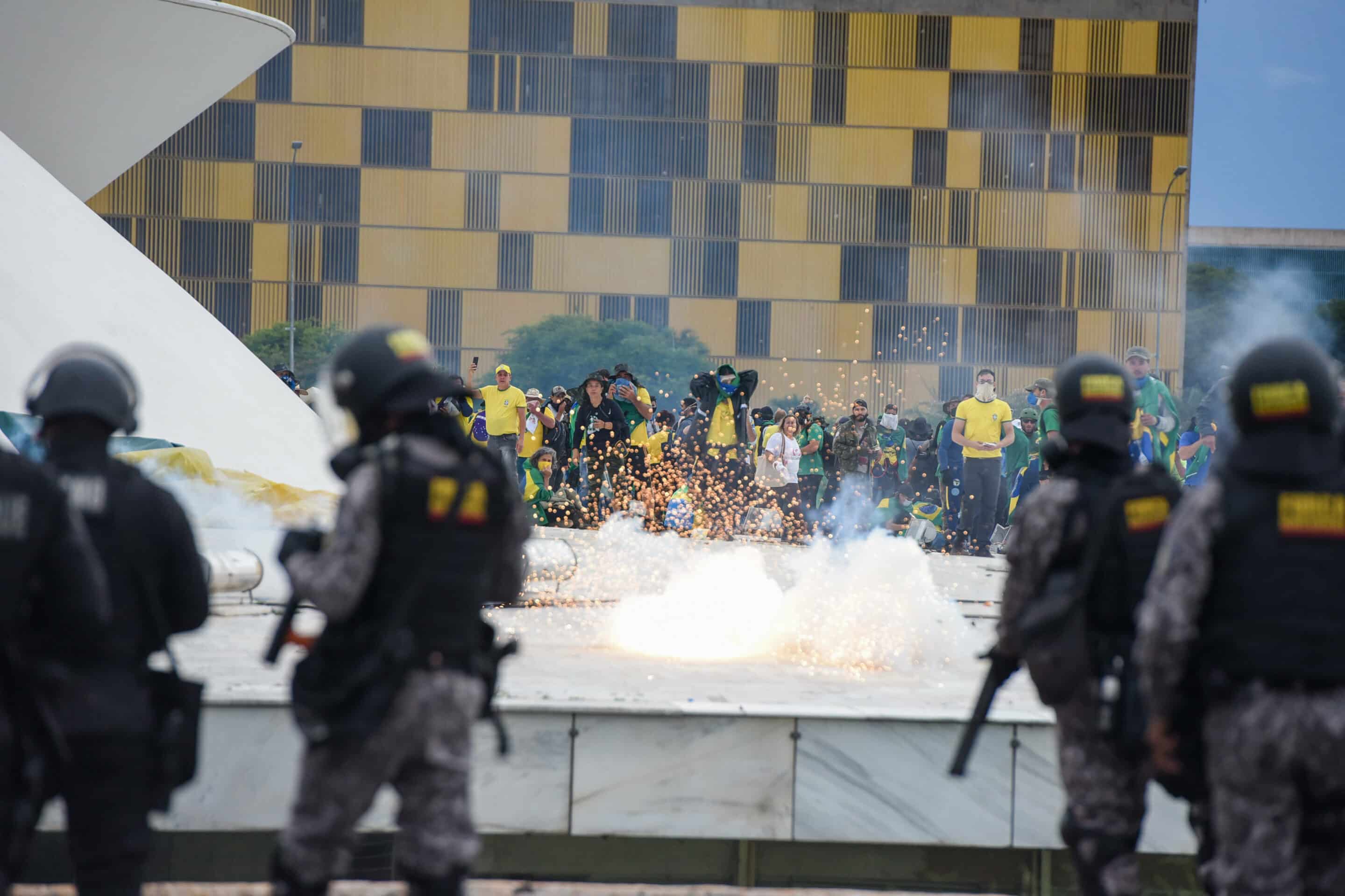 Manifestations à Brasilia : sauvetage démocratique pour Lula