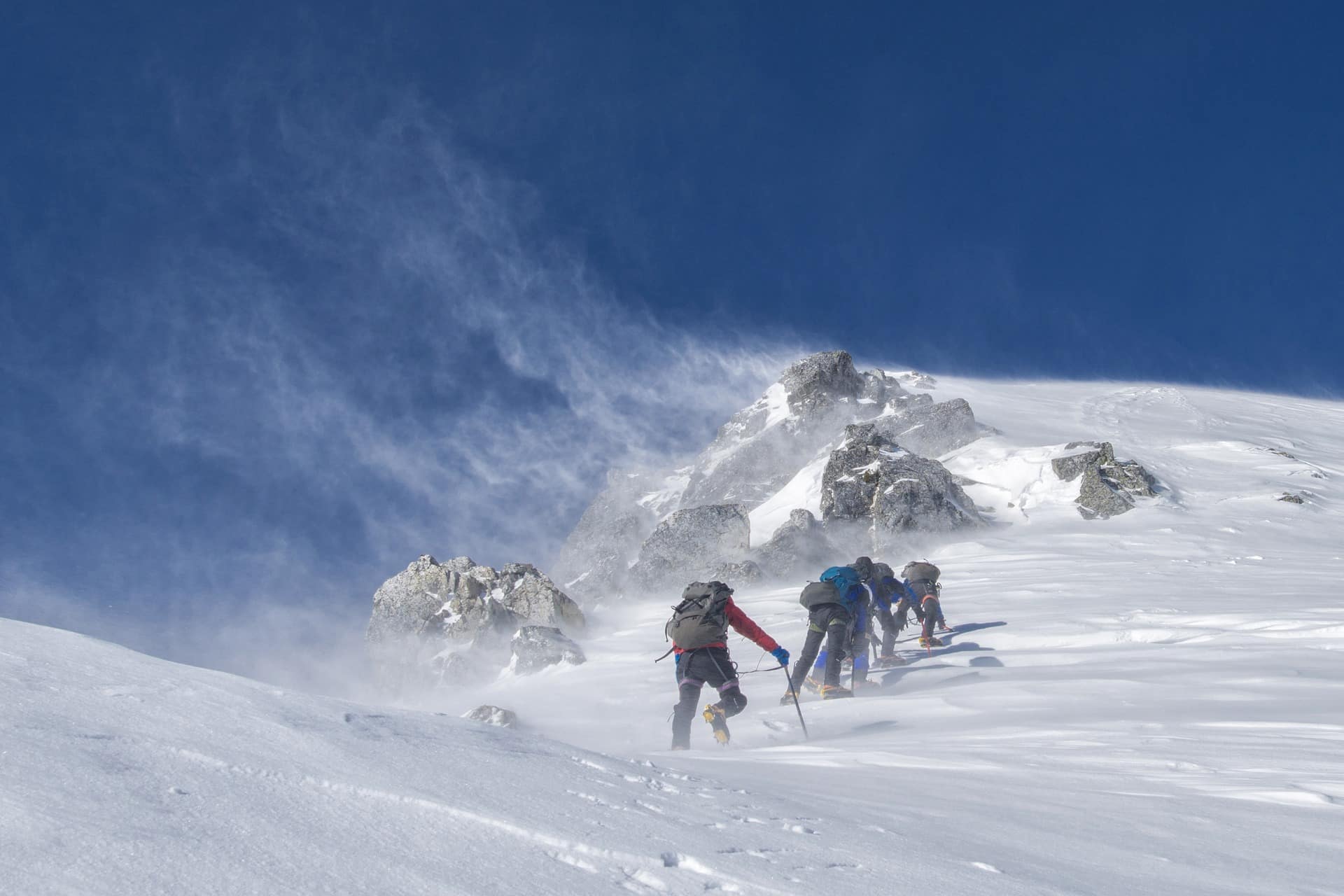 Alpinistes sous le vent
Crédit : Pixabay