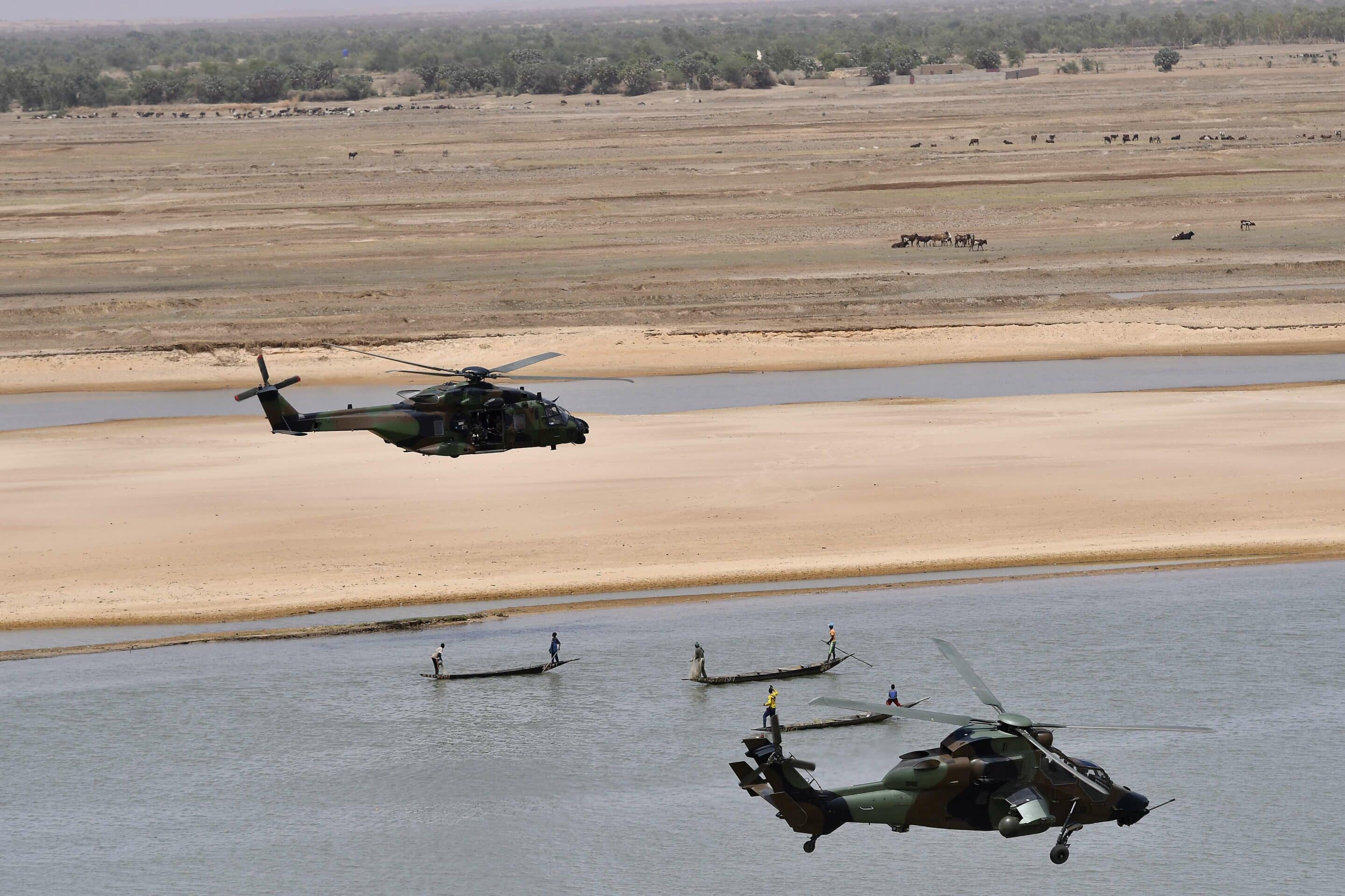 Barkhane au dessus du Mali
//SIPA_SIPA1922007/Credit:CHRISTOPHE PETIT TESSON-P/SIPA/1705191934