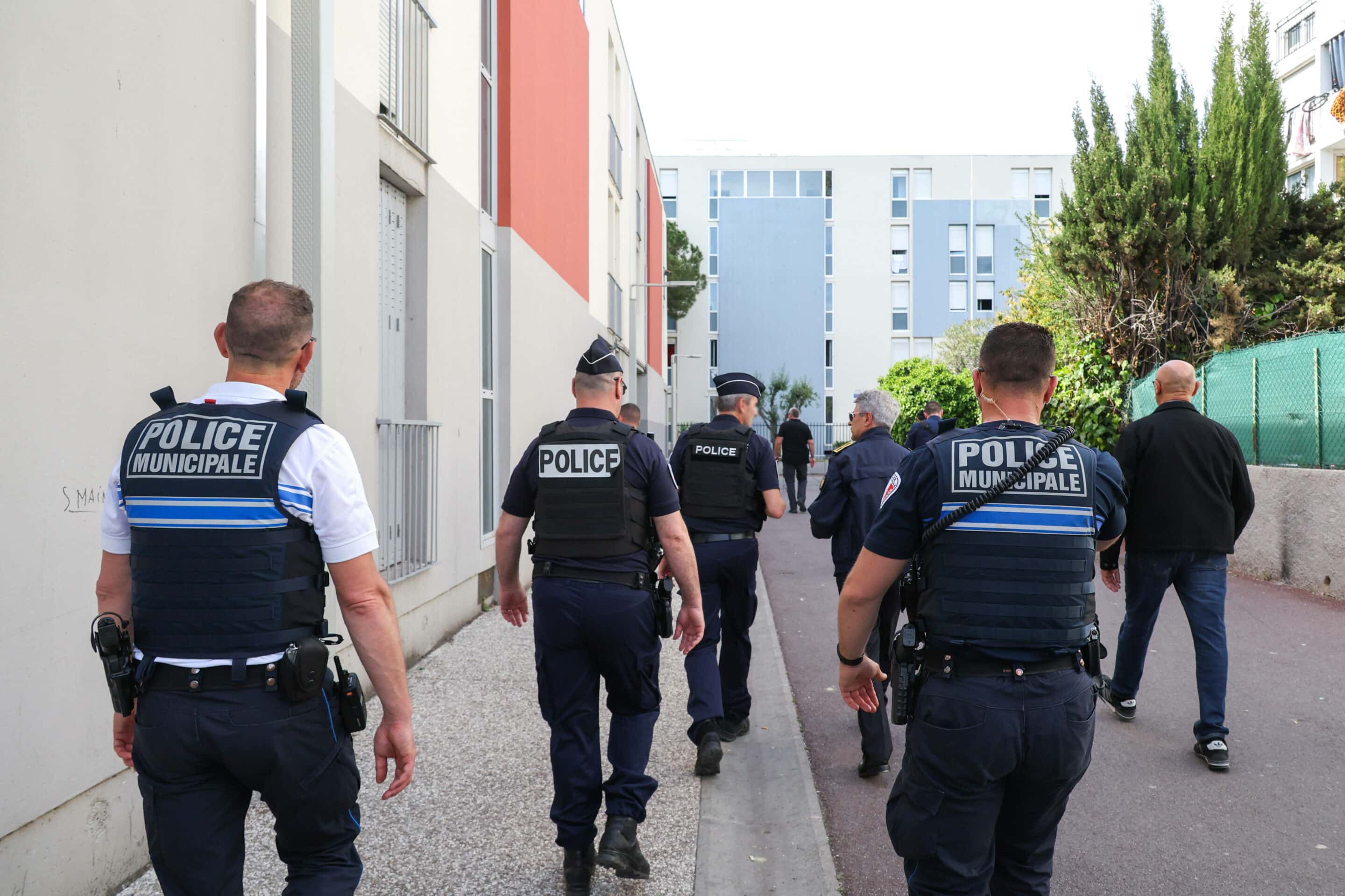 Police dispositif renforce suite a une fusillade avec une dizaine de coups de feu tires dans le quartier "Les Moulins", Nice FRANCE - 05/05/2023//SYSPEO_sysA030/Credit:SYSPEO/SIPA/2305062239