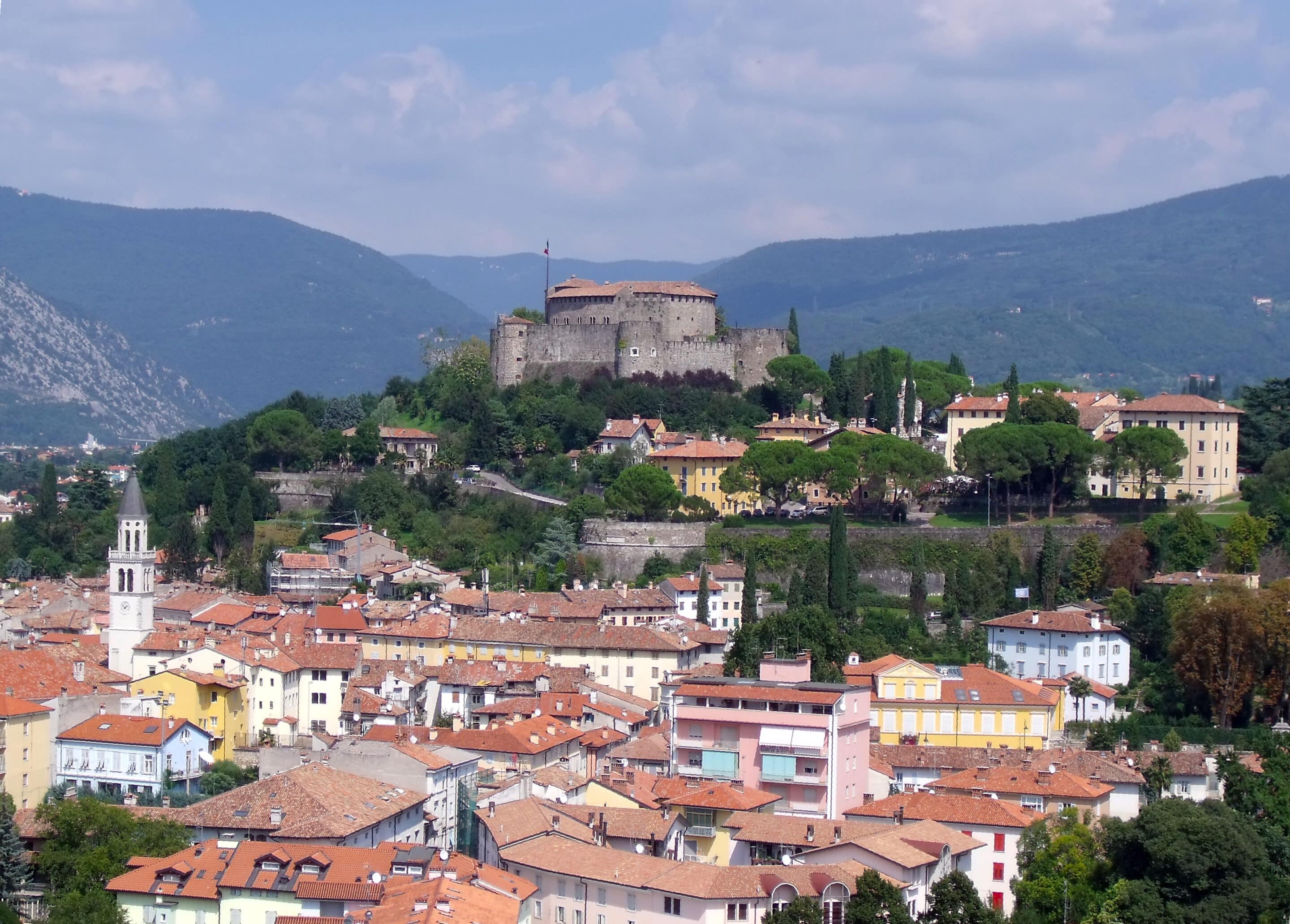Gorizia, le château et la ville