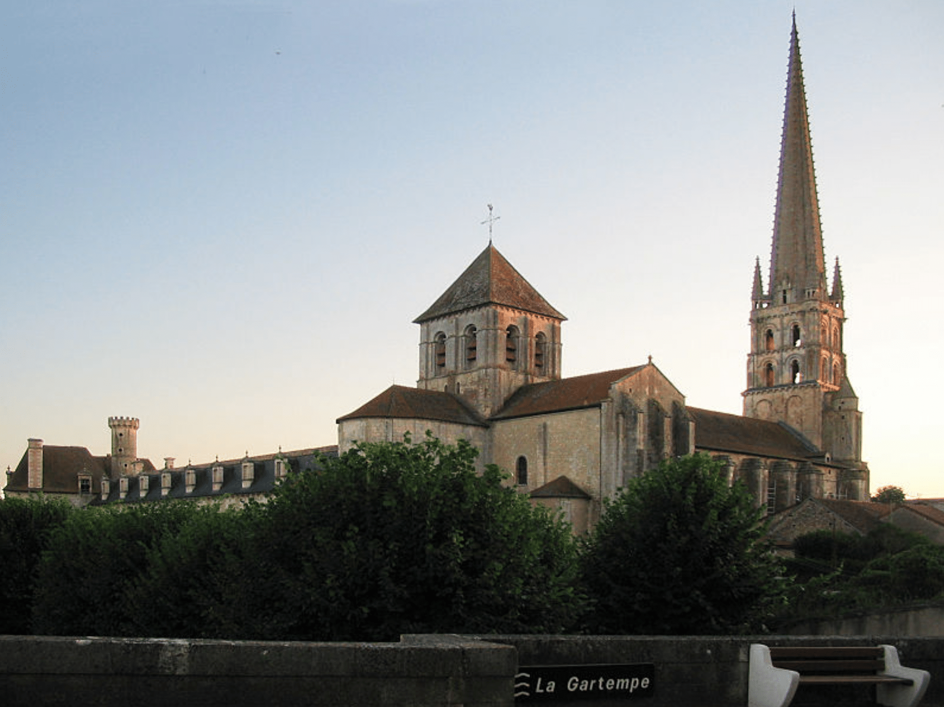 <i class='fa fa-lock' aria-hidden='true'></i> L’Abbaye de Saint-Savin, la « chapelle Sixtine du Moyen-Âge français » #1