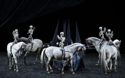 Bartabas fait danser ses chevaux au son du Requiem de Mozart