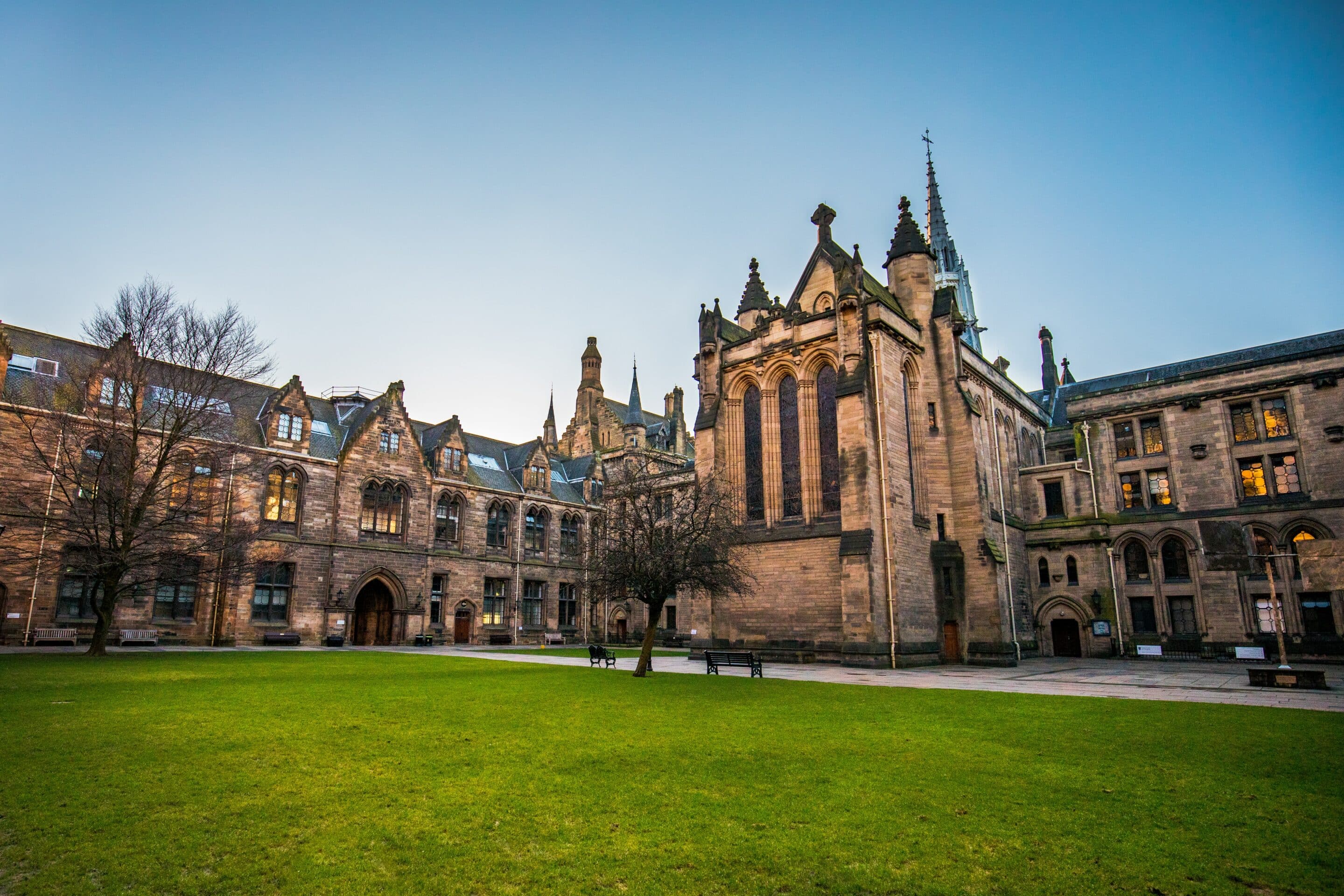 Université de Harvard, ponte de la recherche mondiale. (c) unsplash