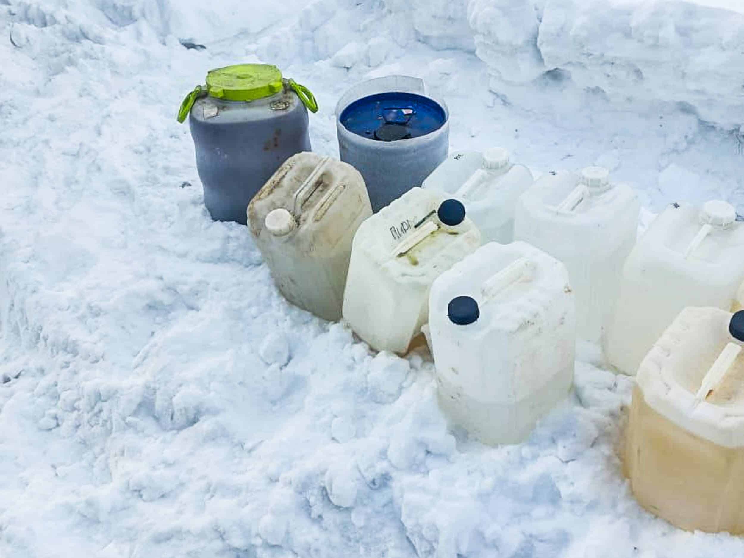 RUSSIE, RÉGION DE CHELYABINSK - 28 MARS 2024 : Des stupéfiants et du matériel de traitement chimique sont découverts par des agents du Service fédéral de sécurité russe (FSB) dans un laboratoire clandestin de fabrication de drogues. Service fédéral de sécurité russe/TASS/Sipa USA/52217744/MB/2403281020