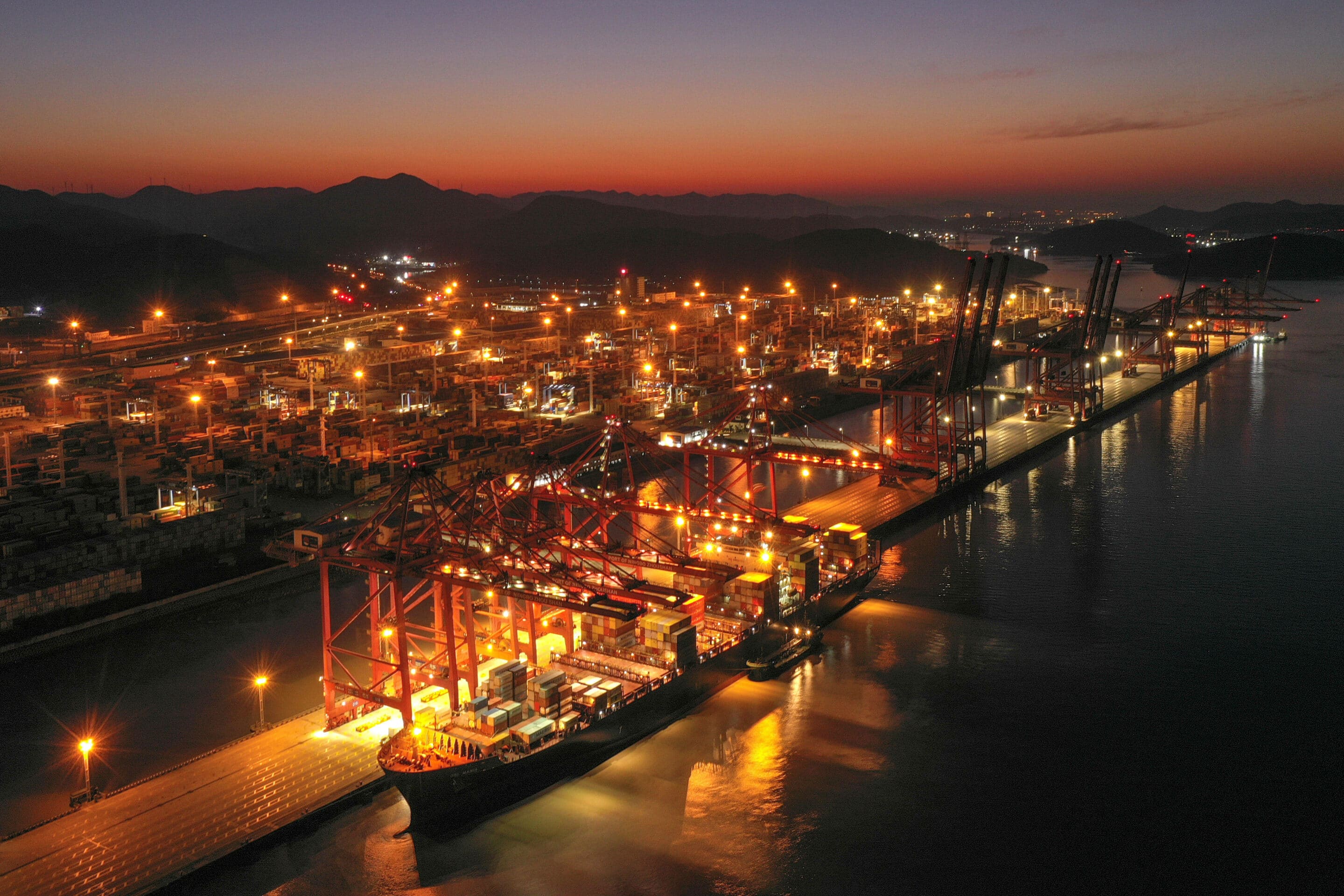 Le port de Ningbo-Zhoushan, troisième port à conteneurs le plus fréquenté au monde. (Xinhua/Huang Zongzhi) - Huang Zongzhi -//CHINENOUVELLE_XxjpbeE007213_20230201_PEPFN0A001/Credit:CHINE NOUVELLE/SIPA/2302011348
