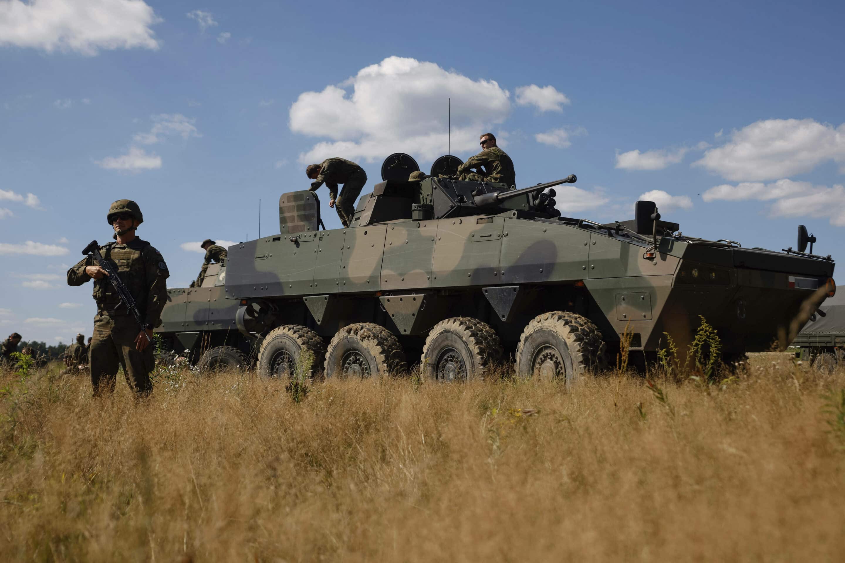 Soldats polonais sur la frontière entre la Pologne et la Biélorussie.
(AP Photo/Michal Dyjuk)/DYJ115/23224562979183//2308121754