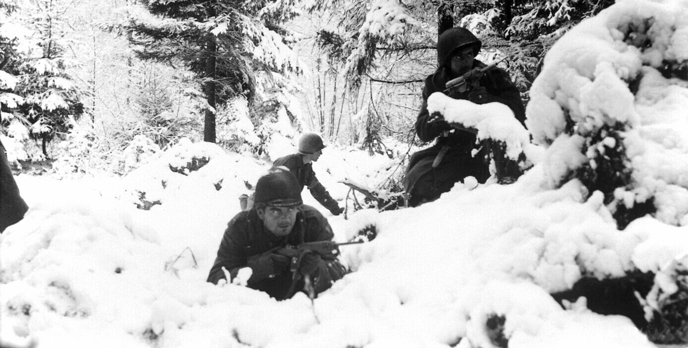 La bataille des Ardennes (1944), la chimère d’Hitler. Entretien avec Philippe Guillemot