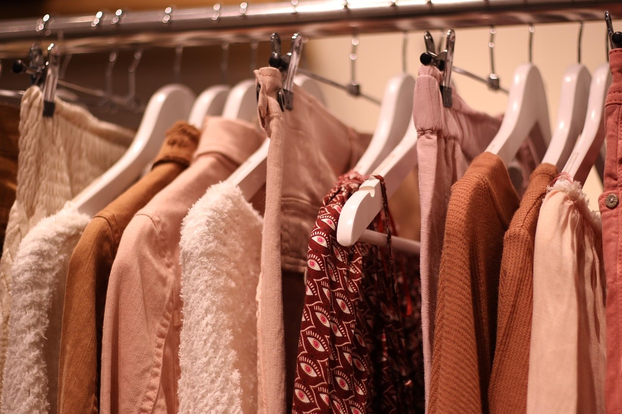 Recyclage des textiles : un costume trop grand pour Refashion ?