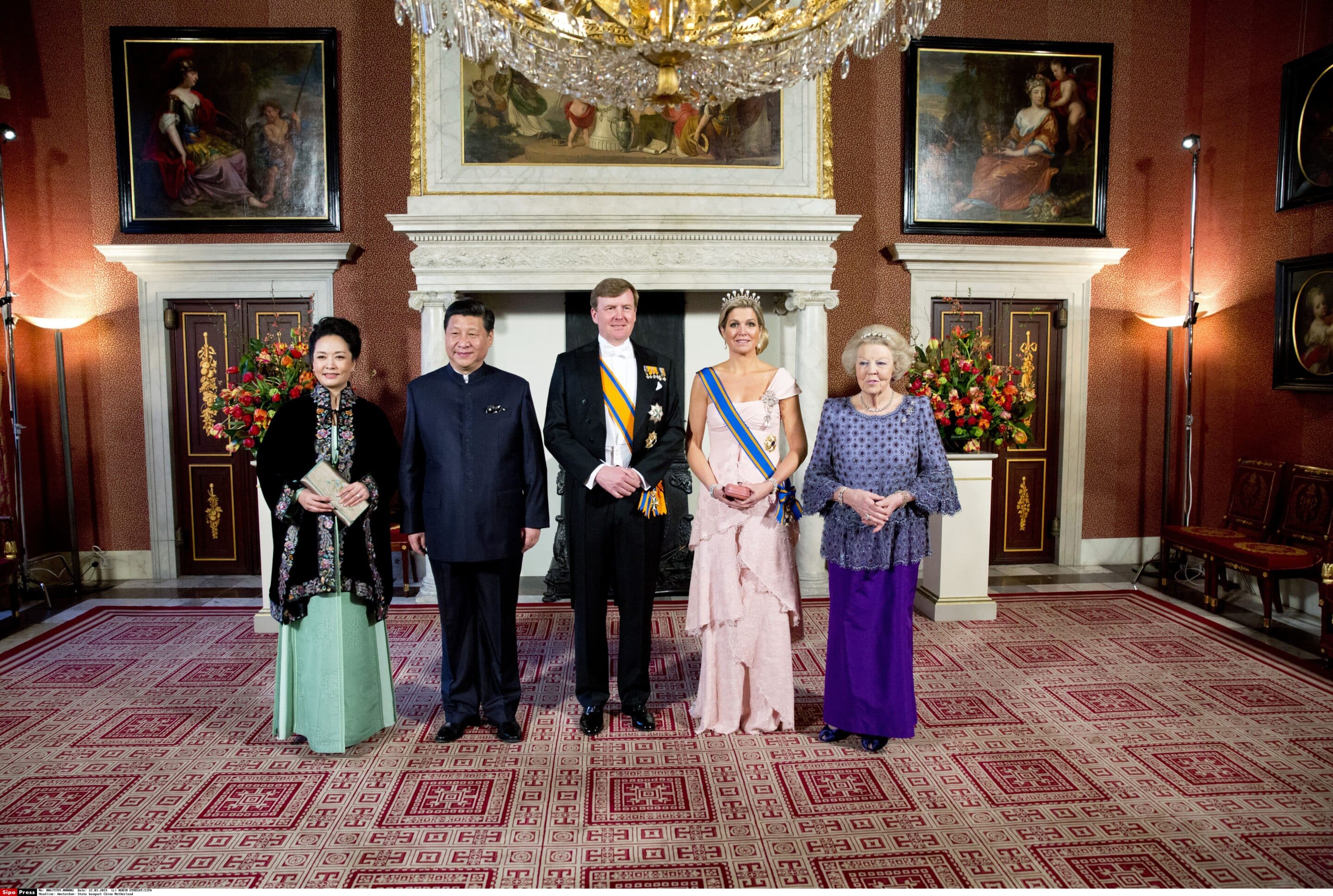 <i class='fa fa-lock' aria-hidden='true'></i> Xi Jinping : un costume très politique <i class='fa fa-lock' aria-hidden='true'></i> Xi Jinping : un costume très politique