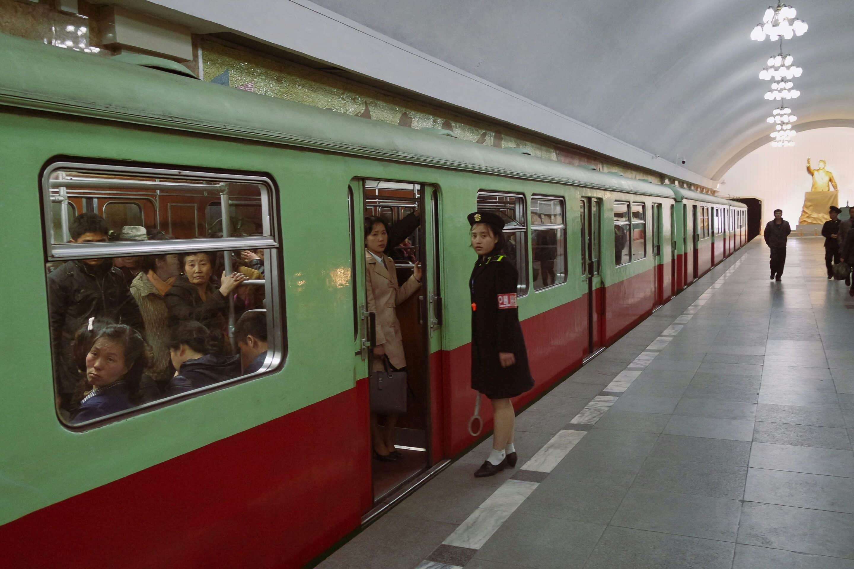 <i class='fa fa-lock' aria-hidden='true'></i> Métro et totalitarisme <i class='fa fa-lock' aria-hidden='true'></i> Métro et totalitarisme